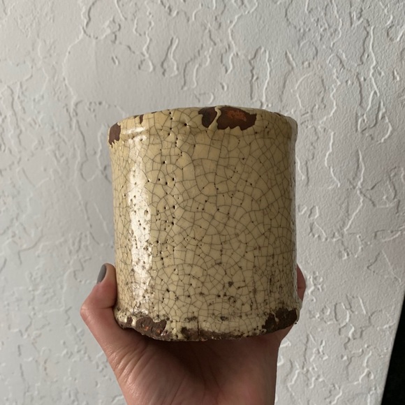 Cute Planter - Picture 1 of 4